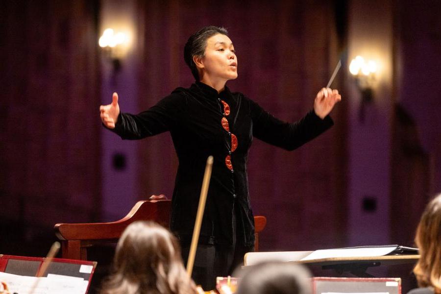 Ruth Lin conducts the Westmont Orchestra at the Christmas Festival 